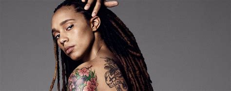 Brittney Griner Goes Fully Nude for ESPN’s 2015。